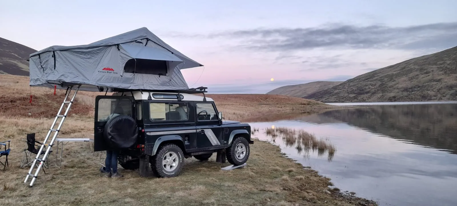 Extended Ventura Deluxe 1.4 Roof Top Tent (IN STOCK)