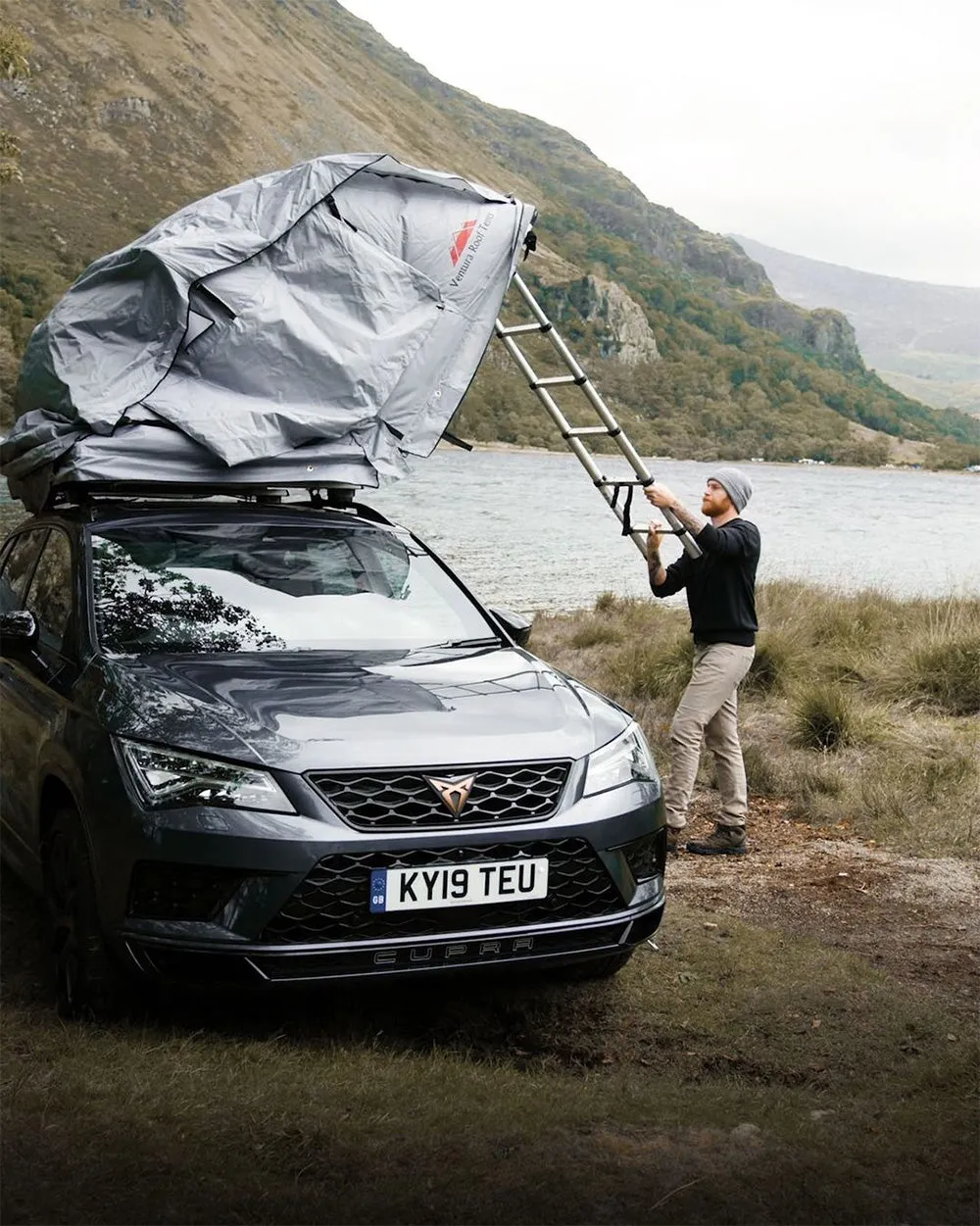Ventura Deluxe 1.4 Roof Top Tent   Side Awning