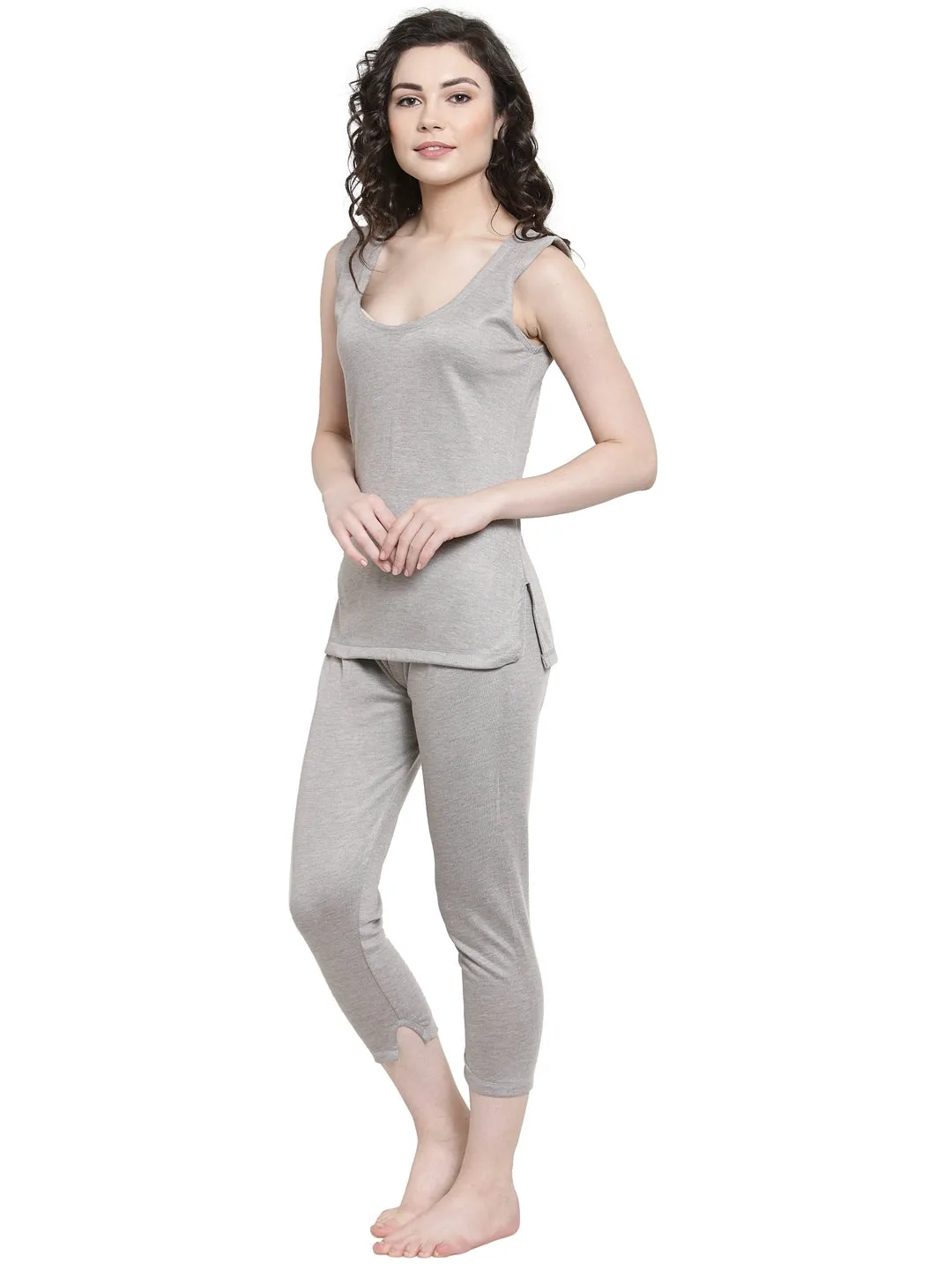 WOMEN'S CUT SLEEVES THERMAL TOP AND BOTTOM SET