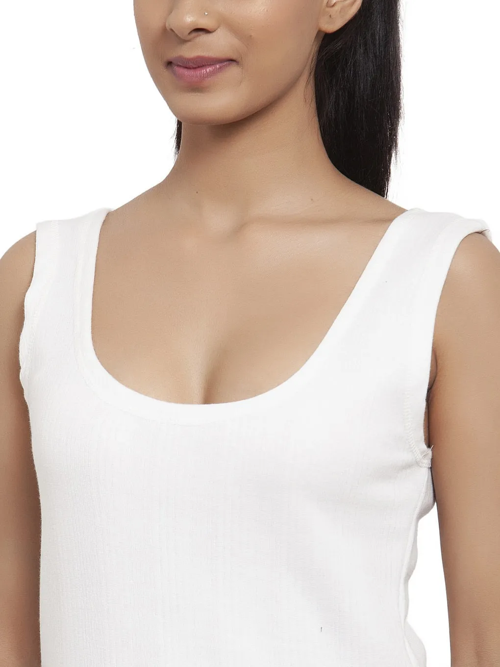 Women's Sleeveless Thermal Top And Lower Set